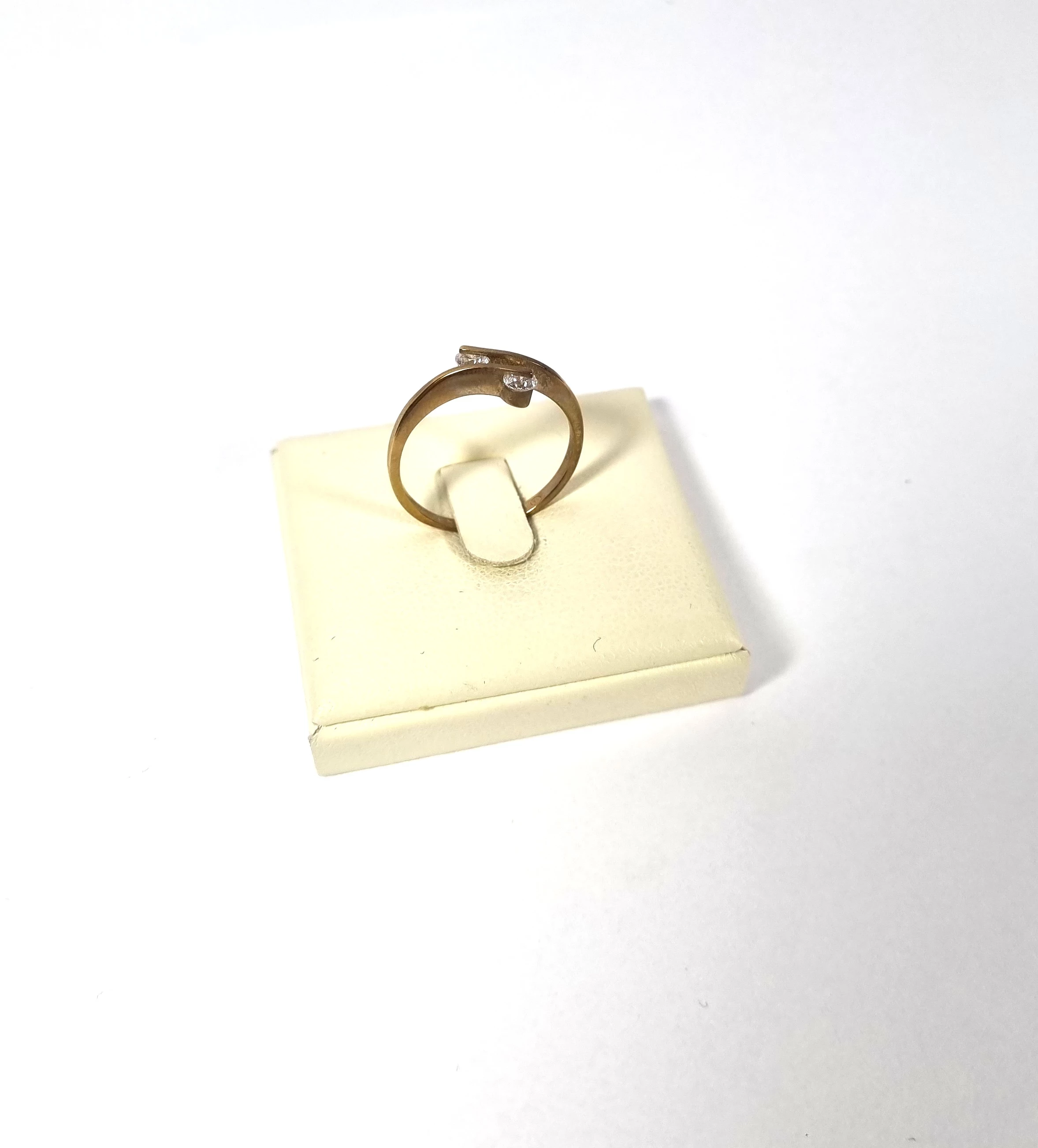 piekny-zloty-pierscionek-stan-11323-2