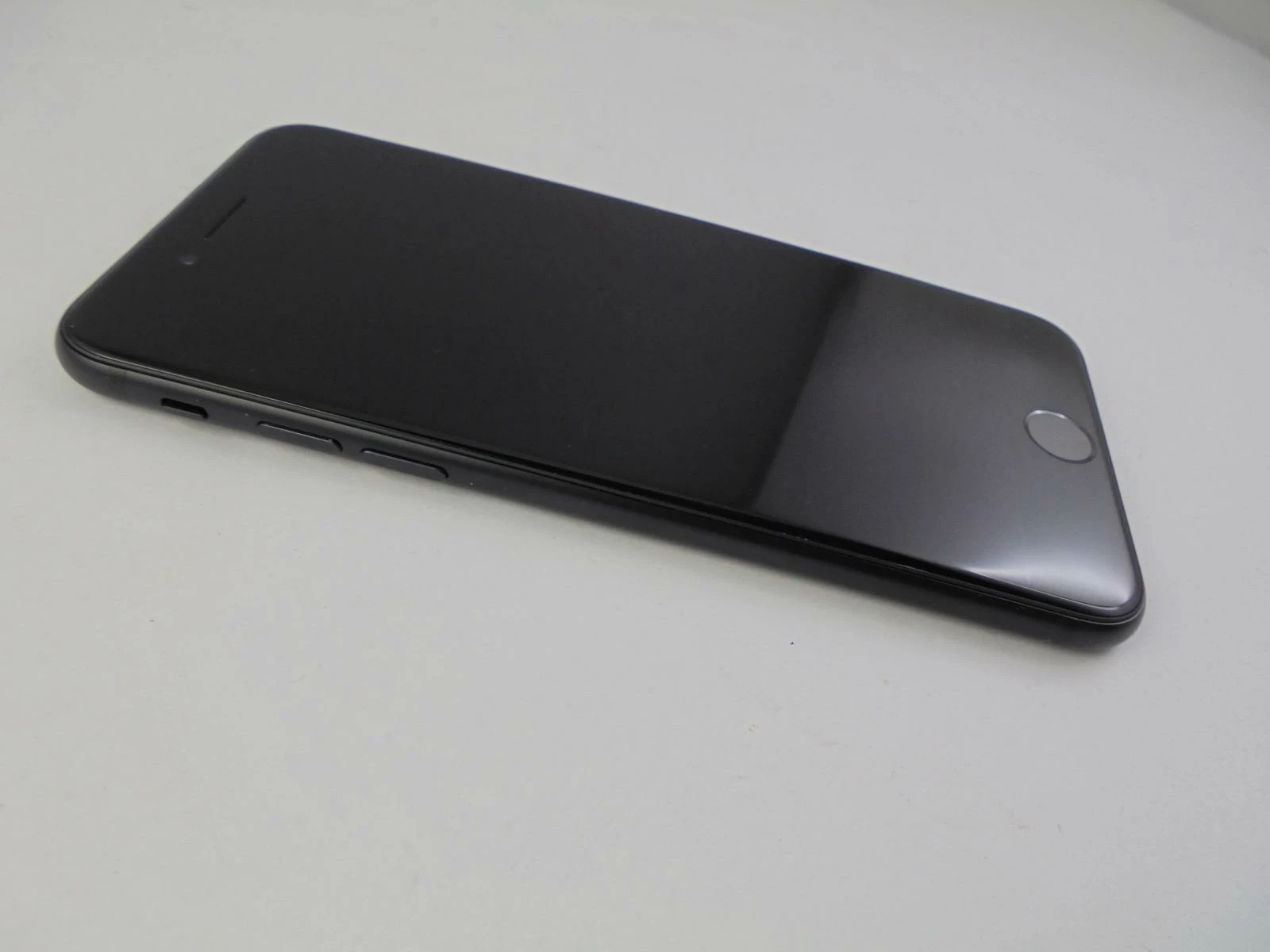 apple-iphone-se-2020-64gb-100-bat-idealny-stan-uzywany