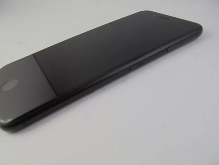 apple-iphone-se-2020-64gb-100-bat-idealny-ean-gtin-0190199503496