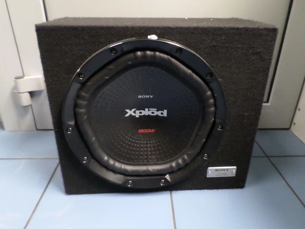 subwoofer-samochodowy-sony-xs-nw1202e-plocka-12-sierpc