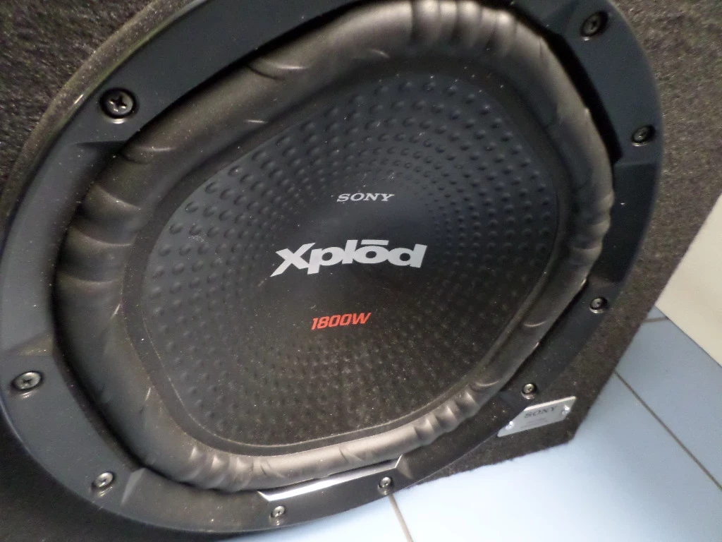 subwoofer-samochodowy-sony-xs-nw1202e-model-xsnw1202e