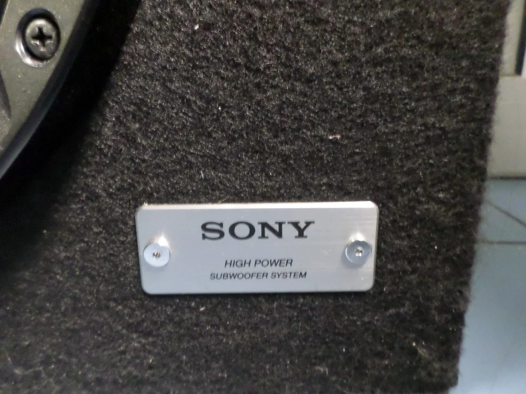 subwoofer-samochodowy-sony-xs-nw1202e-stan-uzywany