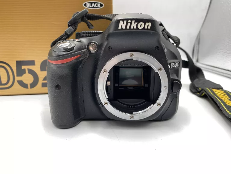 APARAT NIKON D5200 KORPUS