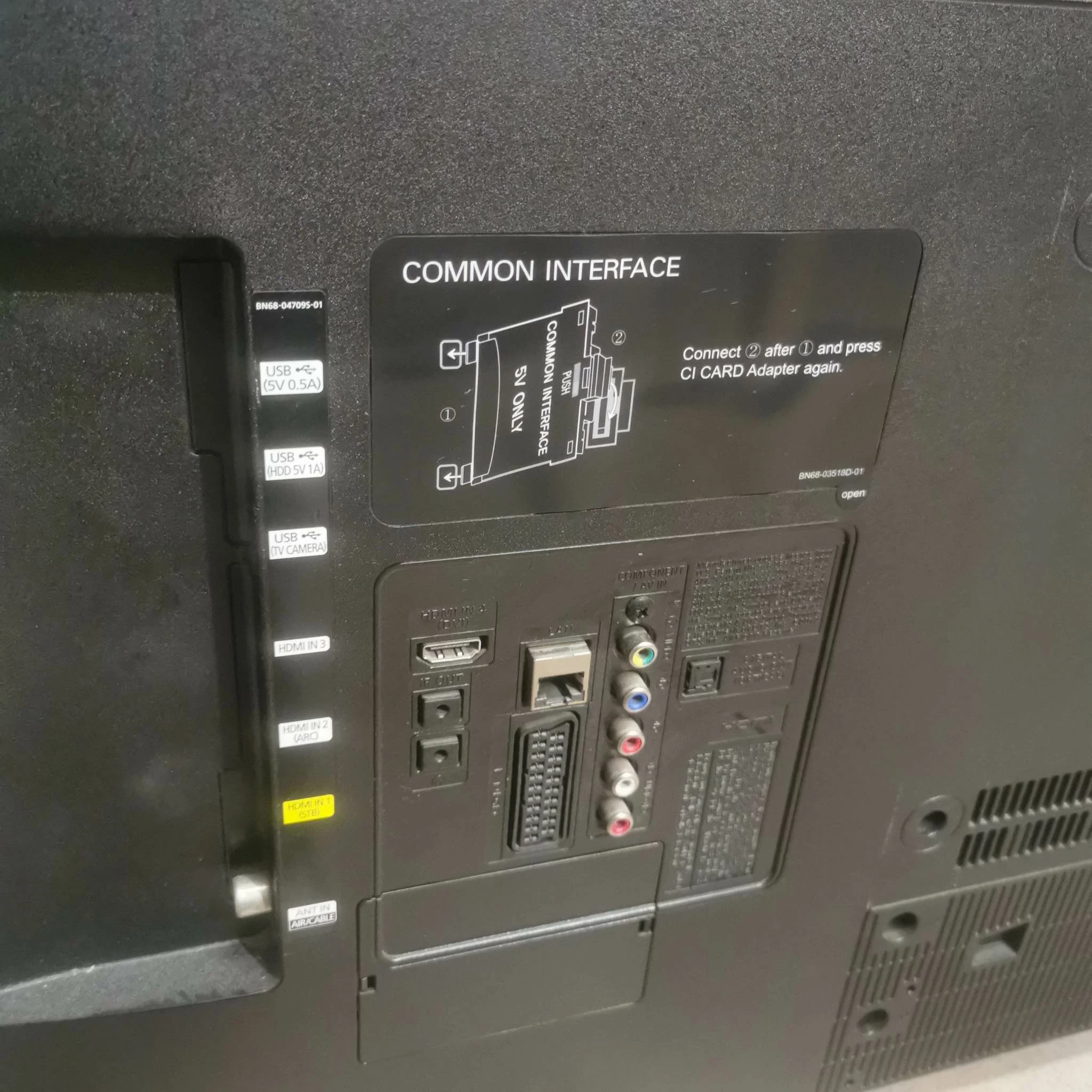 telewizor-tv-led-3d-samsung-ue40f6400aw-40-marka-samsung