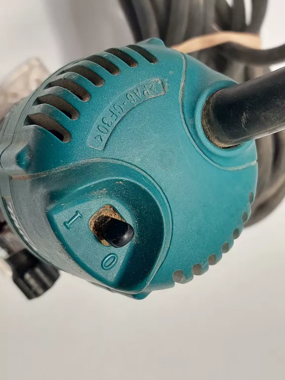 FREZARKA KRAWĘDZIOWA MAKITA 3710 530 W
