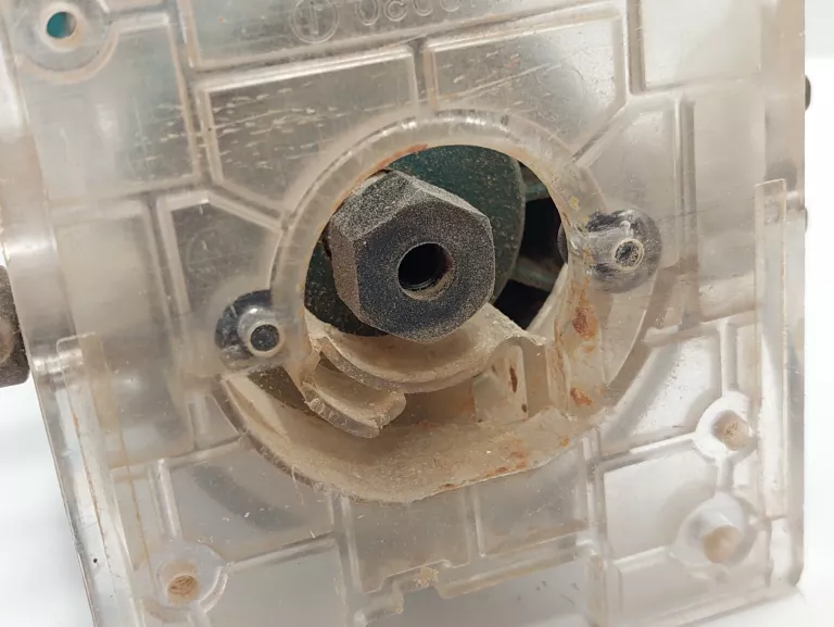 frezarka-krawedziowa-makita-3710-530-w-stan-uzywany