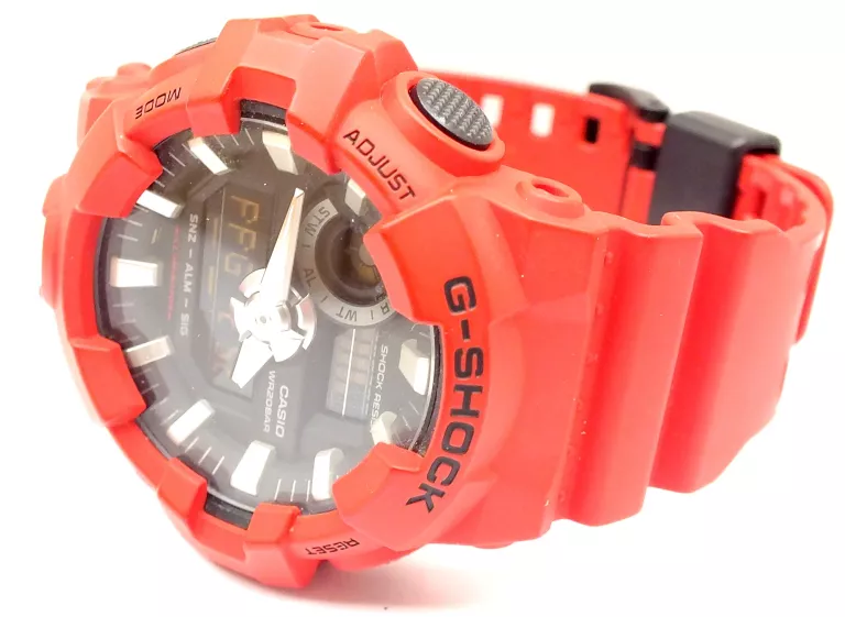 zegarek-casio-g-shock-ga-700-czerwony-mechanizm-kwarcowy