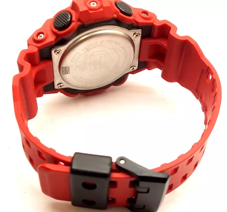 zegarek-casio-g-shock-ga-700-czerwony-typ-nareczny