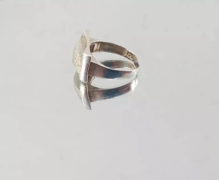 duzy-srebrny-pierscionek-rozmiarsrednica-wew-mm-141700