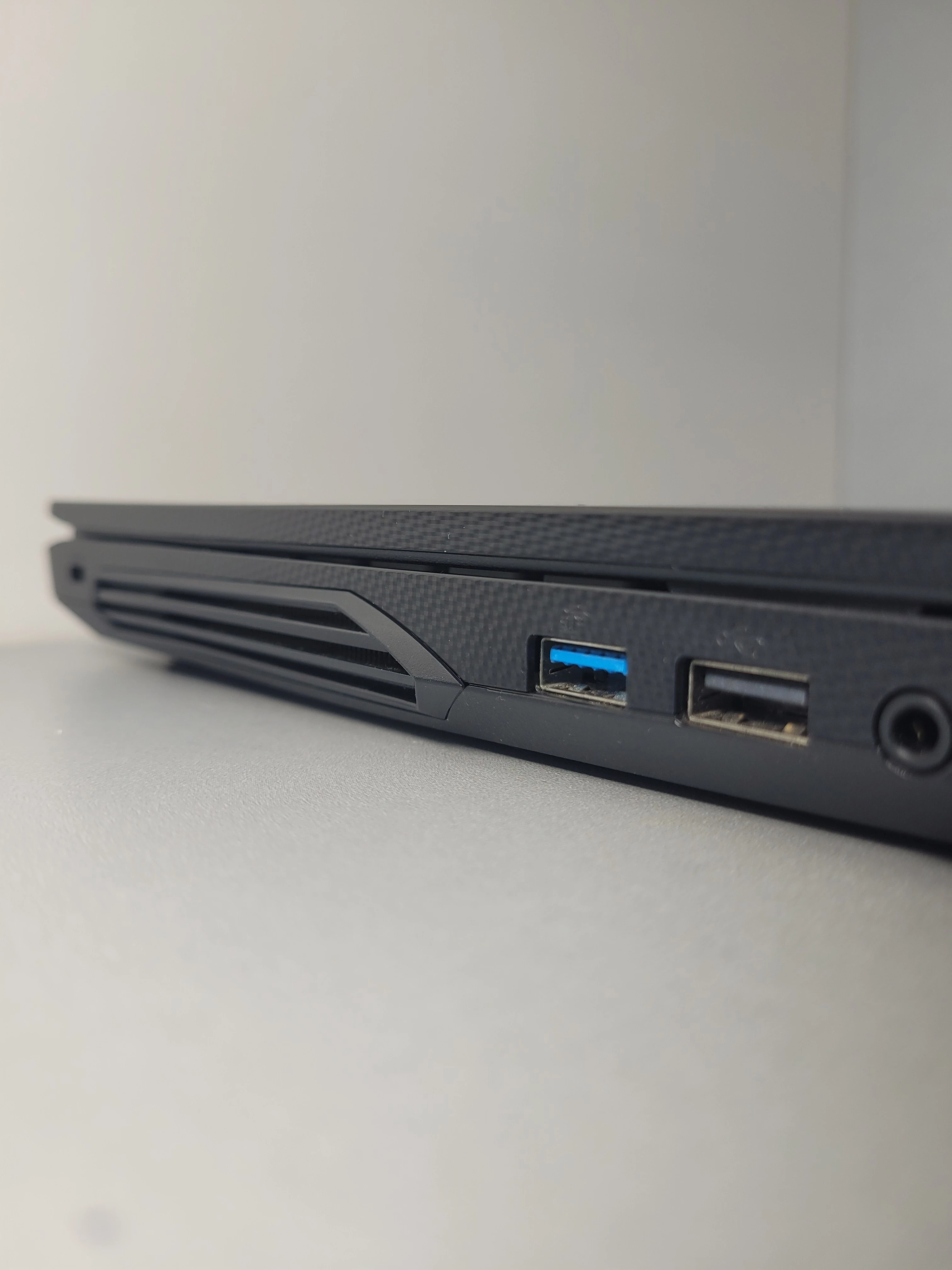 laptop-gigabyte-g5-kc-i5-10500h-16512-gb-czarny-seria-procesora-intel-core-i5