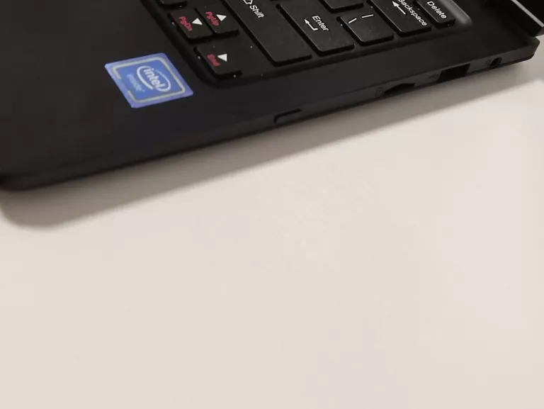 LAPTOP TECHBITE ARC 11,6 128 ZESTAW