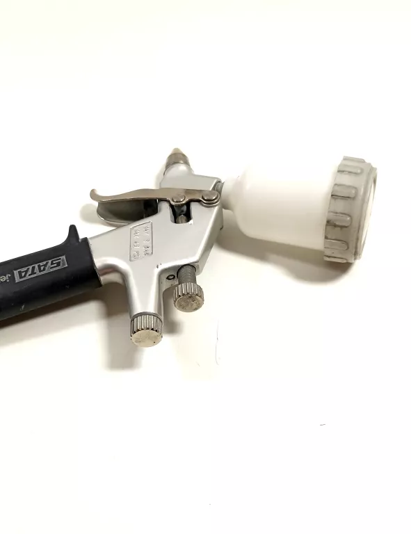 PISTOLET LAKIERNICZY SATA JET 20 B