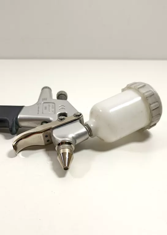PISTOLET LAKIERNICZY SATA JET 20 B