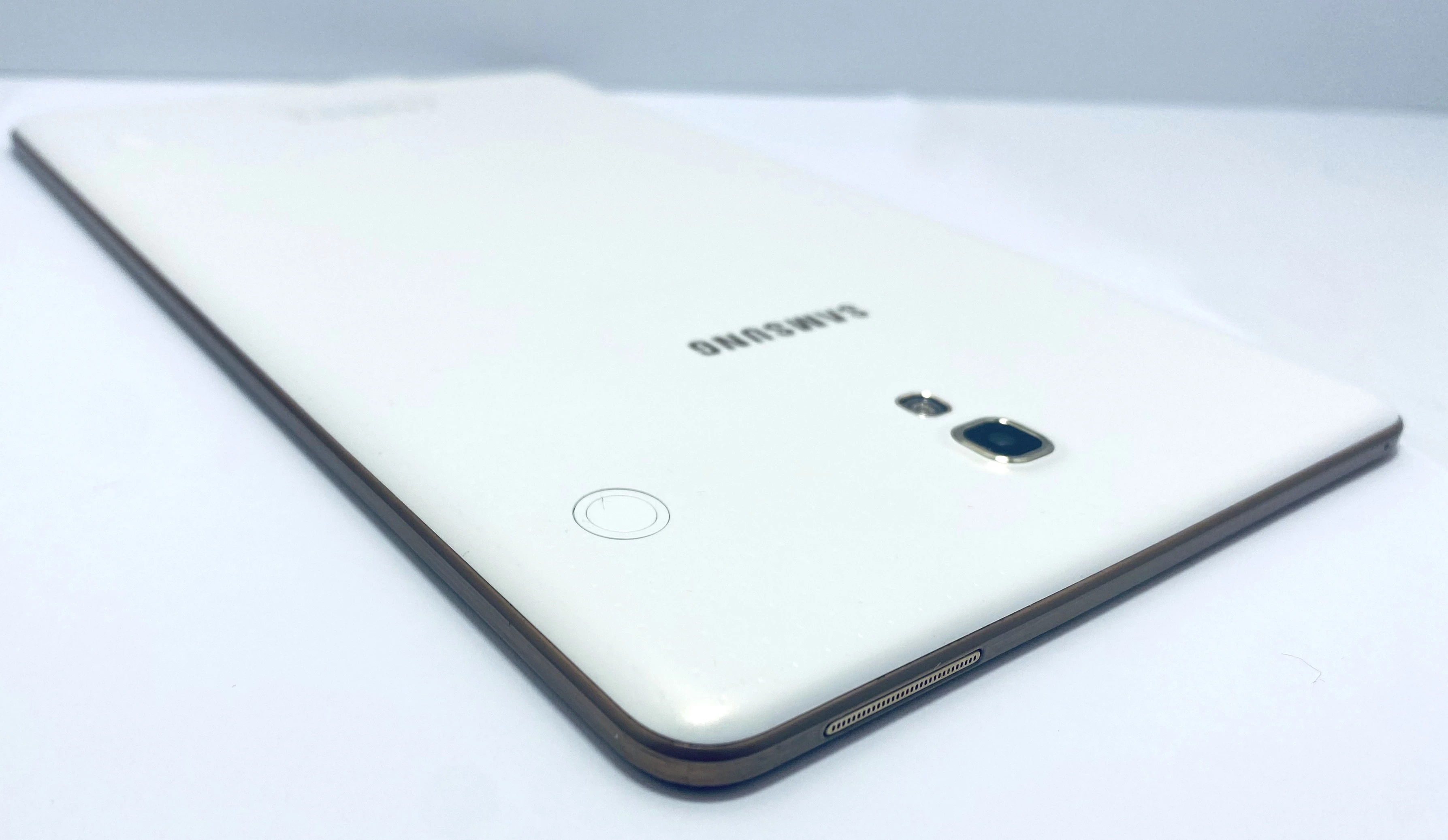 tablet-samsung-galaxy-tab-s-sm-t705-marka-samsung