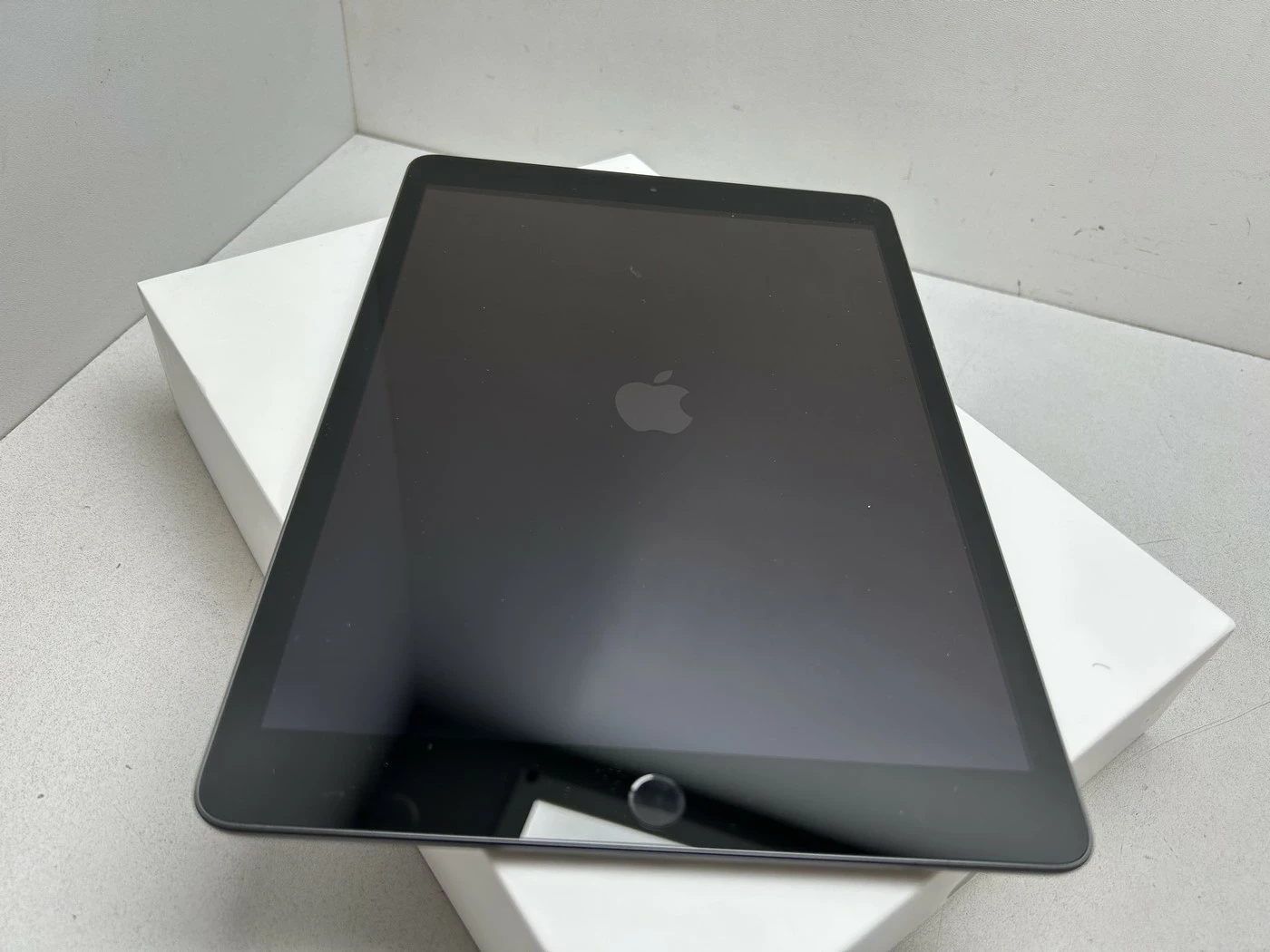 tablet-apple-ipad-8gen-102-a2270-2020-32gb-marka-apple