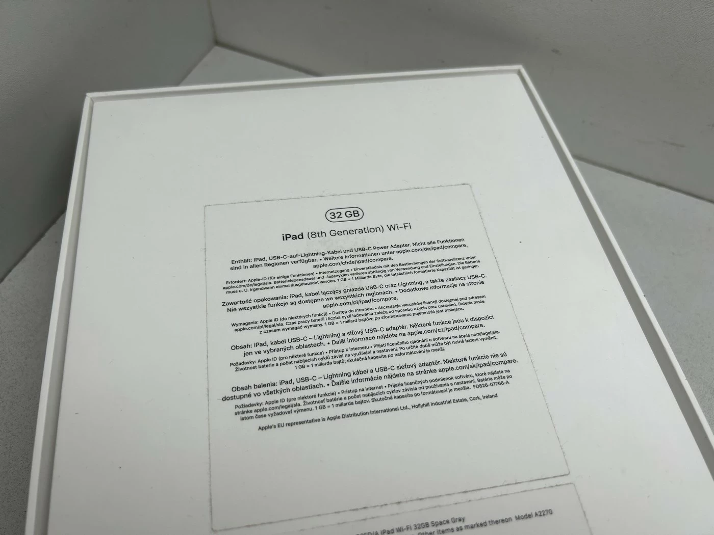 tablet-apple-ipad-8gen-102-a2270-2020-32gb-transmisja-danych-brak