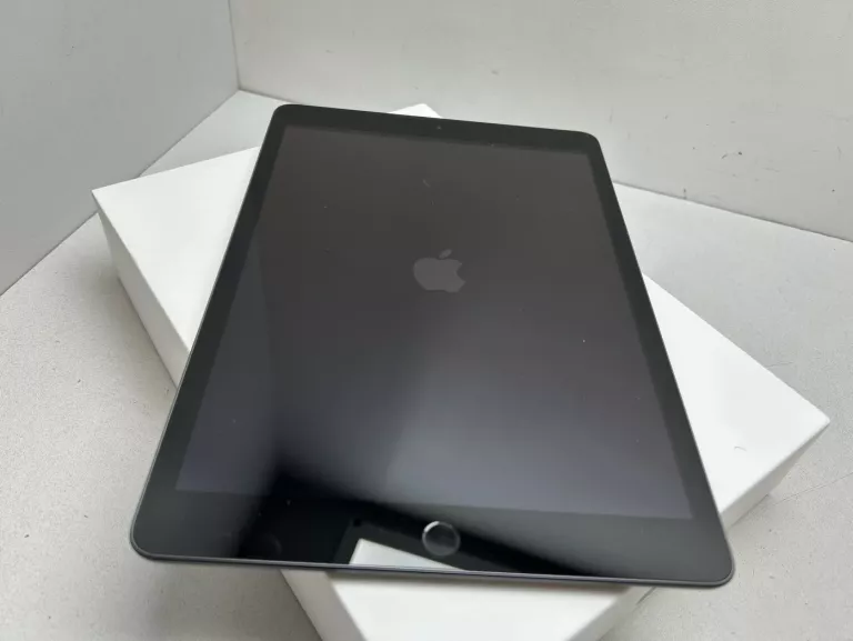 tablet-apple-ipad-8gen-102-a2270-2020-32gb-marka-apple