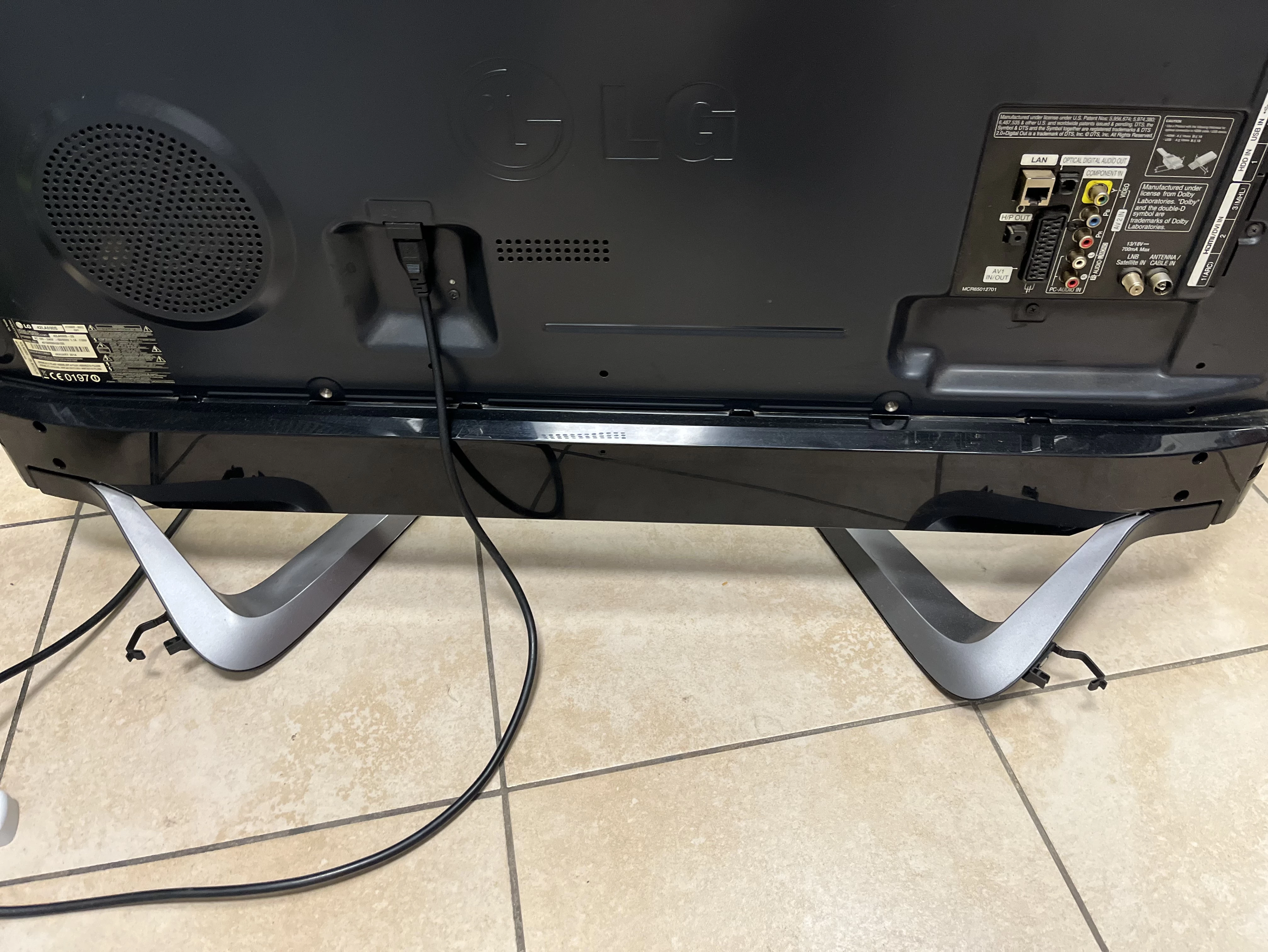 telewizor-lg-42la690spilot-i-myszka-smart-tv-inny-system-producenta