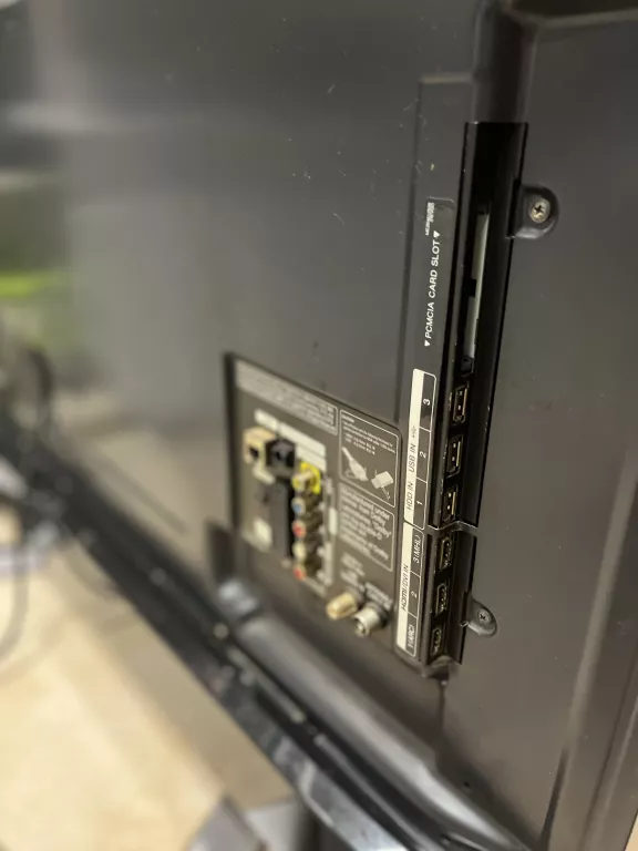 TELEWIZOR LG 42LA690S+PILOT I MYSZKA