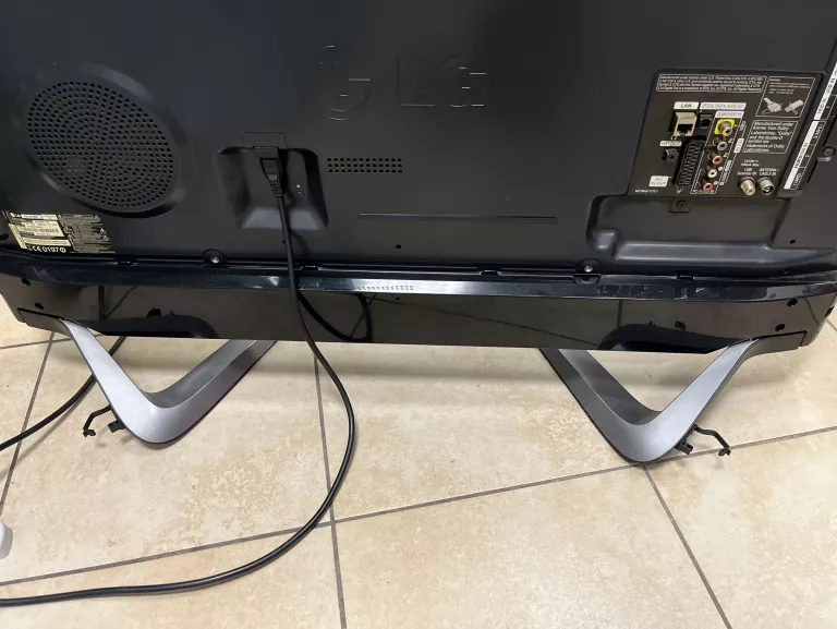 TELEWIZOR LG 42LA690S+PILOT I MYSZKA