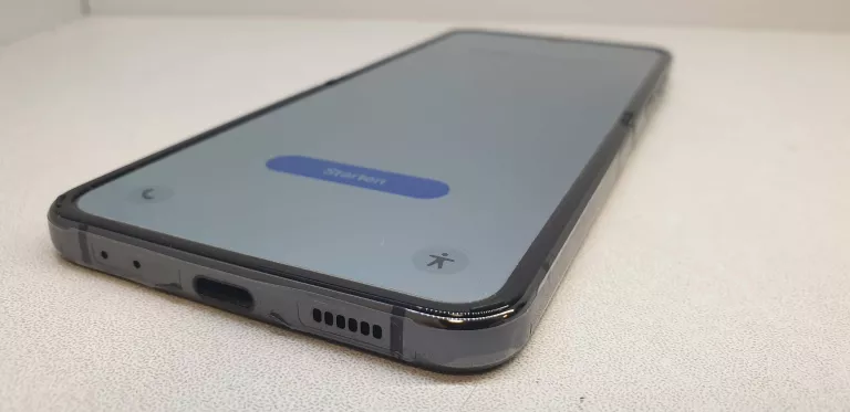 SAMSUNG GALAXY Z FLIP 4 8/256GB OPIS