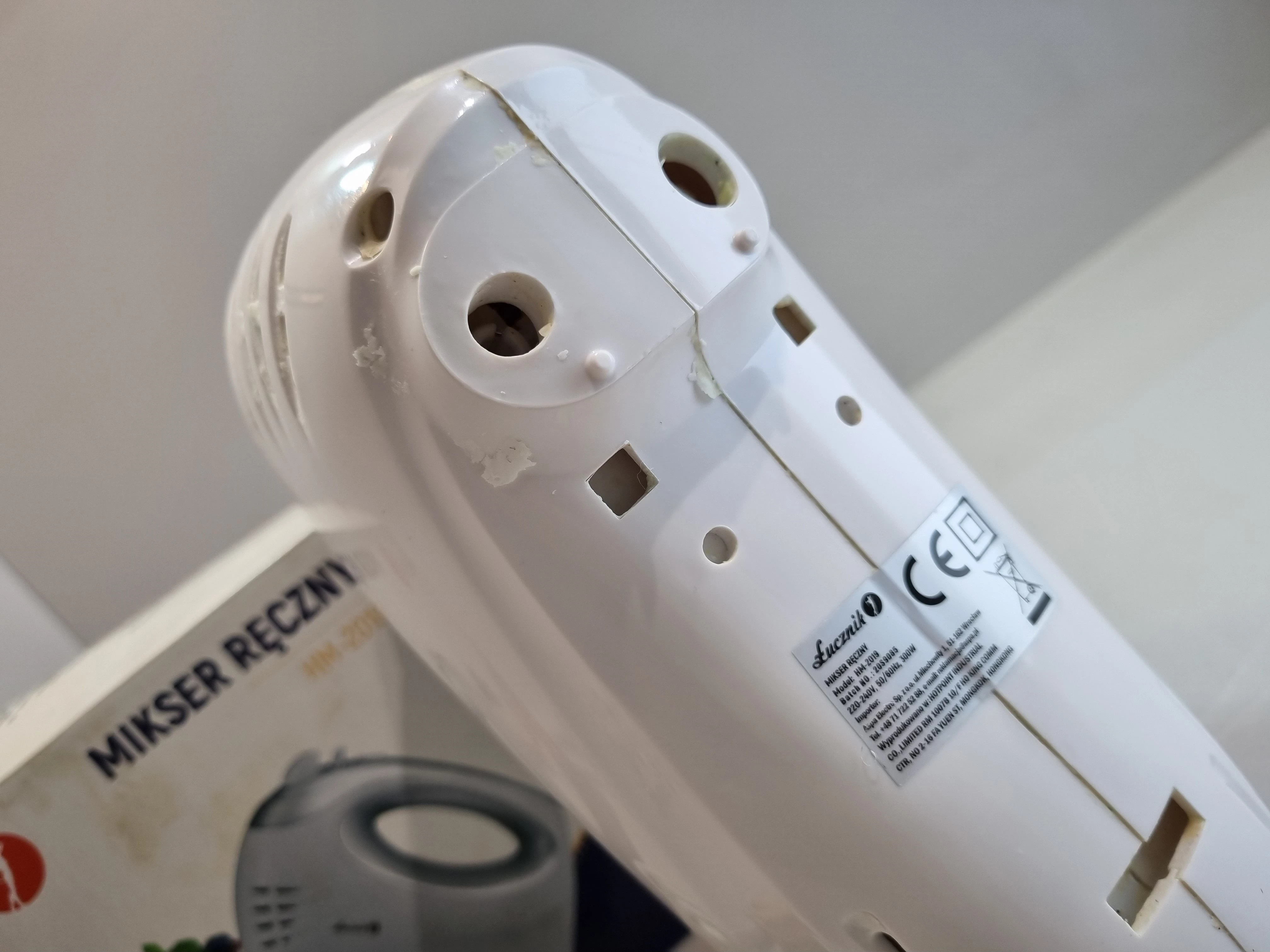 mikser-lucznik-hm-2019-kolor-dominujacy-bialy