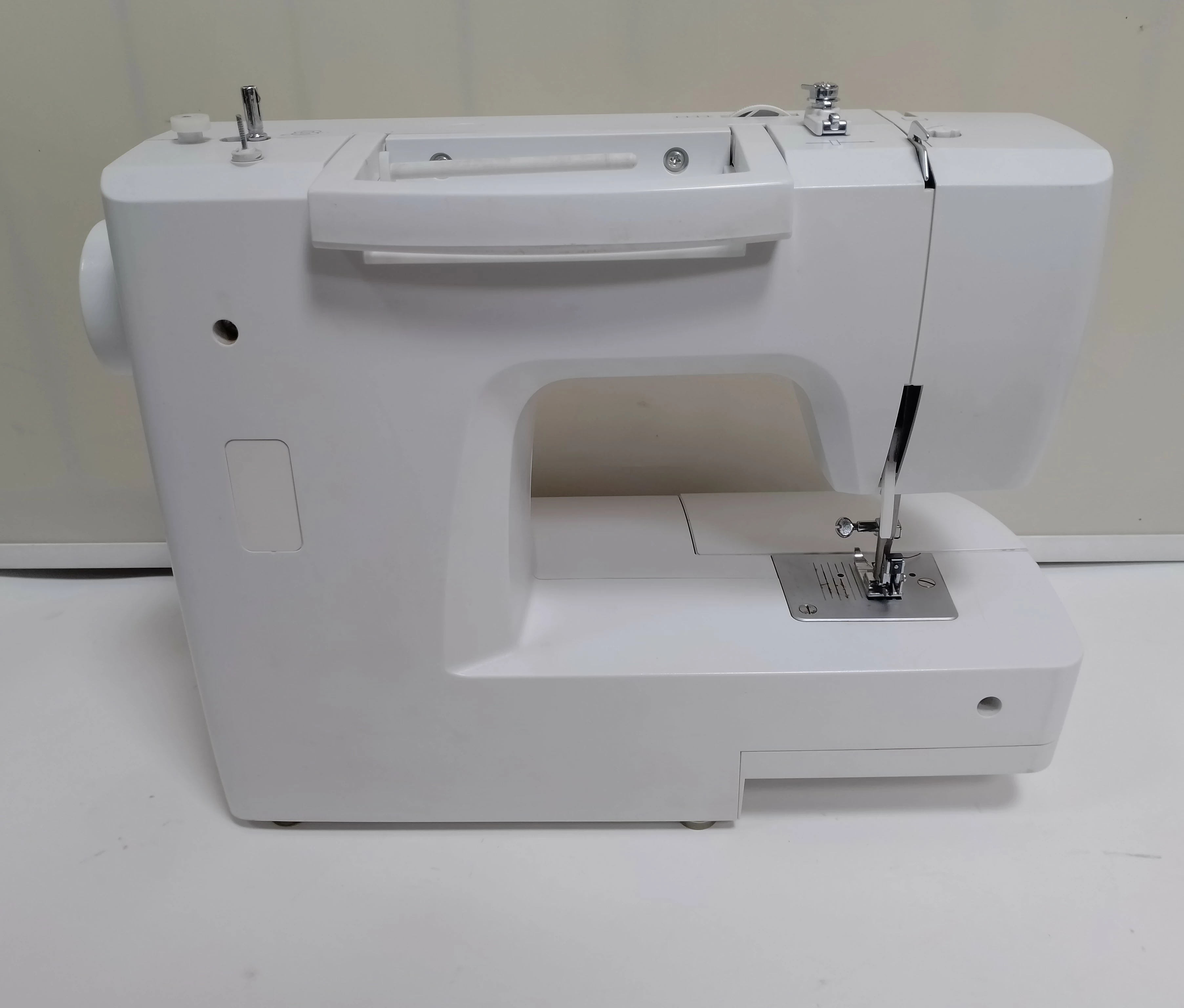 maszyna-do-szycia-redstar-r10-model-r10s