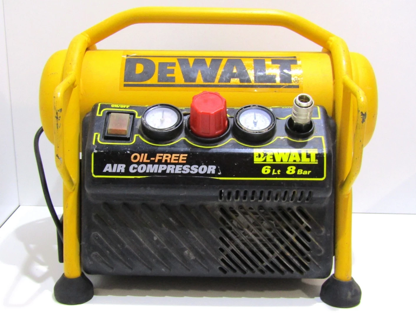 dewalt-dpc6mrc-6-litre-compressor-stan-uzywany