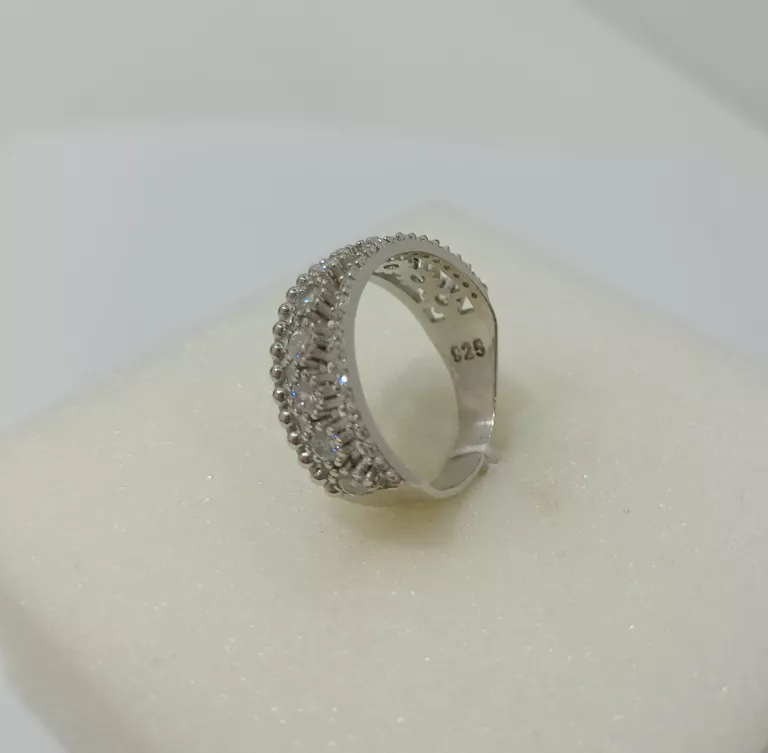 pr-925-pierscionek-obraczka-szeroka-cyrkonie-r15-rodzaj-wyrob-jubilerski