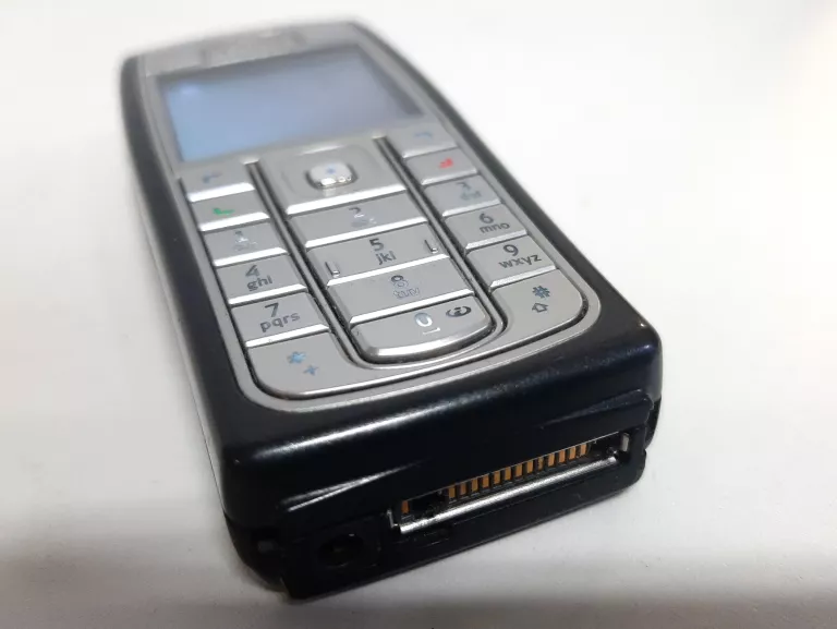 nokia-6230i-wbudowana-pamiec-32-mb