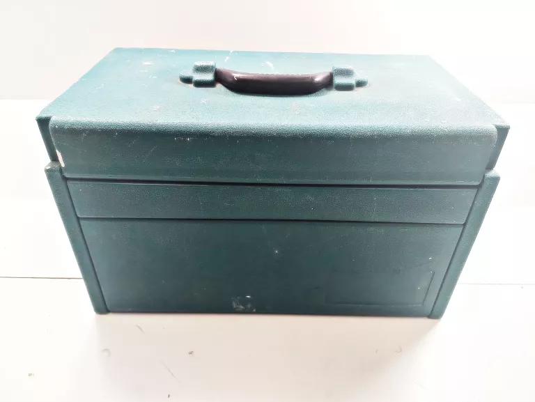 skrzynka-narzedziowa-makita-organizer-wkretarka-product-id