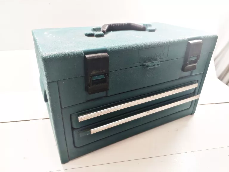 skrzynka-narzedziowa-makita-organizer-wkretarka-ean-gtin-40084701