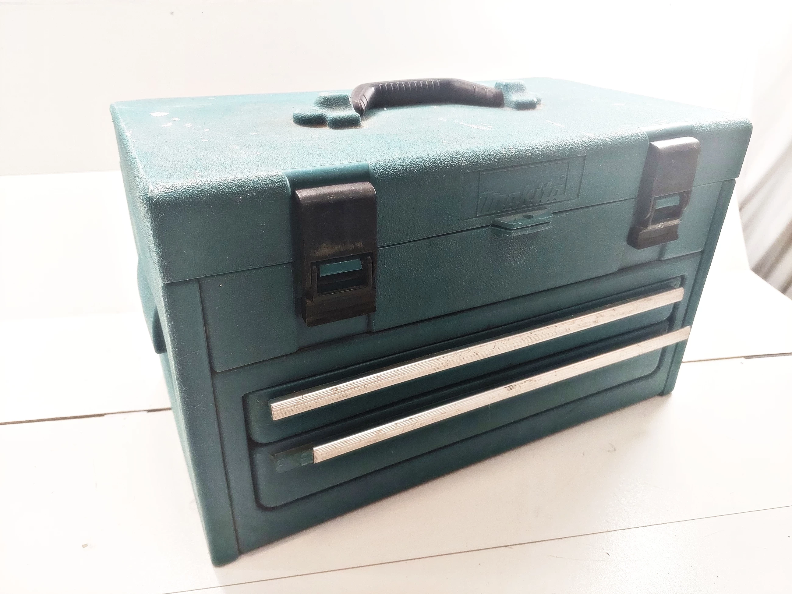 skrzynka-narzedziowa-makita-organizer-wkretarka-ean-gtin-40084701