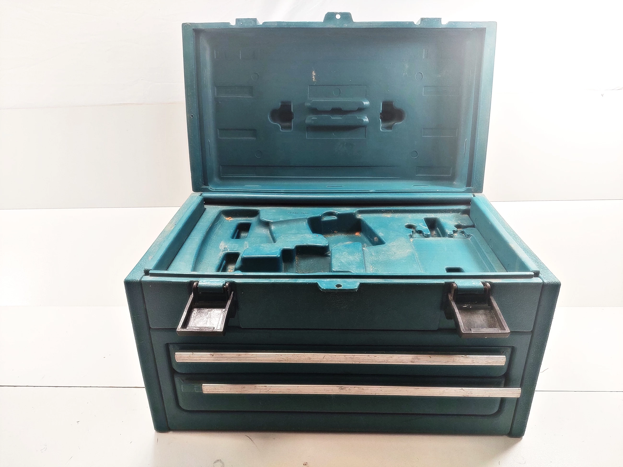 skrzynka-narzedziowa-makita-organizer-wkretarka-stan-uzywany