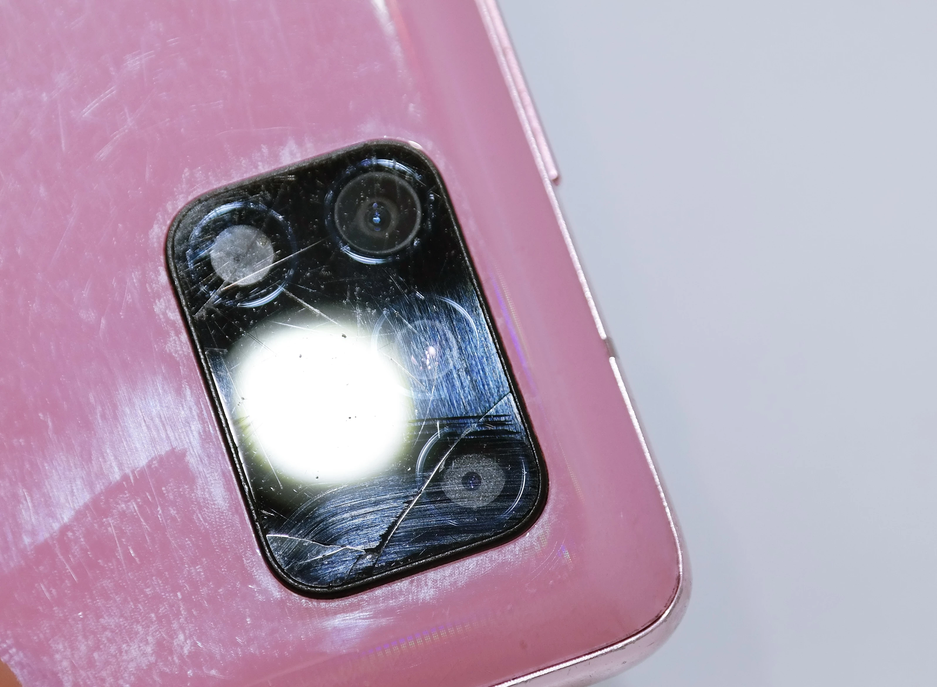 telefon-samsung-galaxy-a51-5g-6128gb-opis-przekatna-ekranu-650