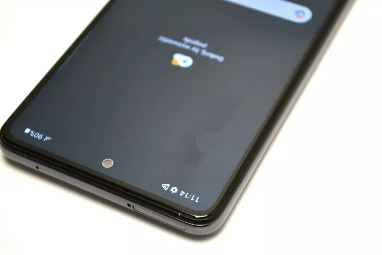 samsung-galaxy-a52-6128gb-komplet-plus-pamiec-ram-6-gb