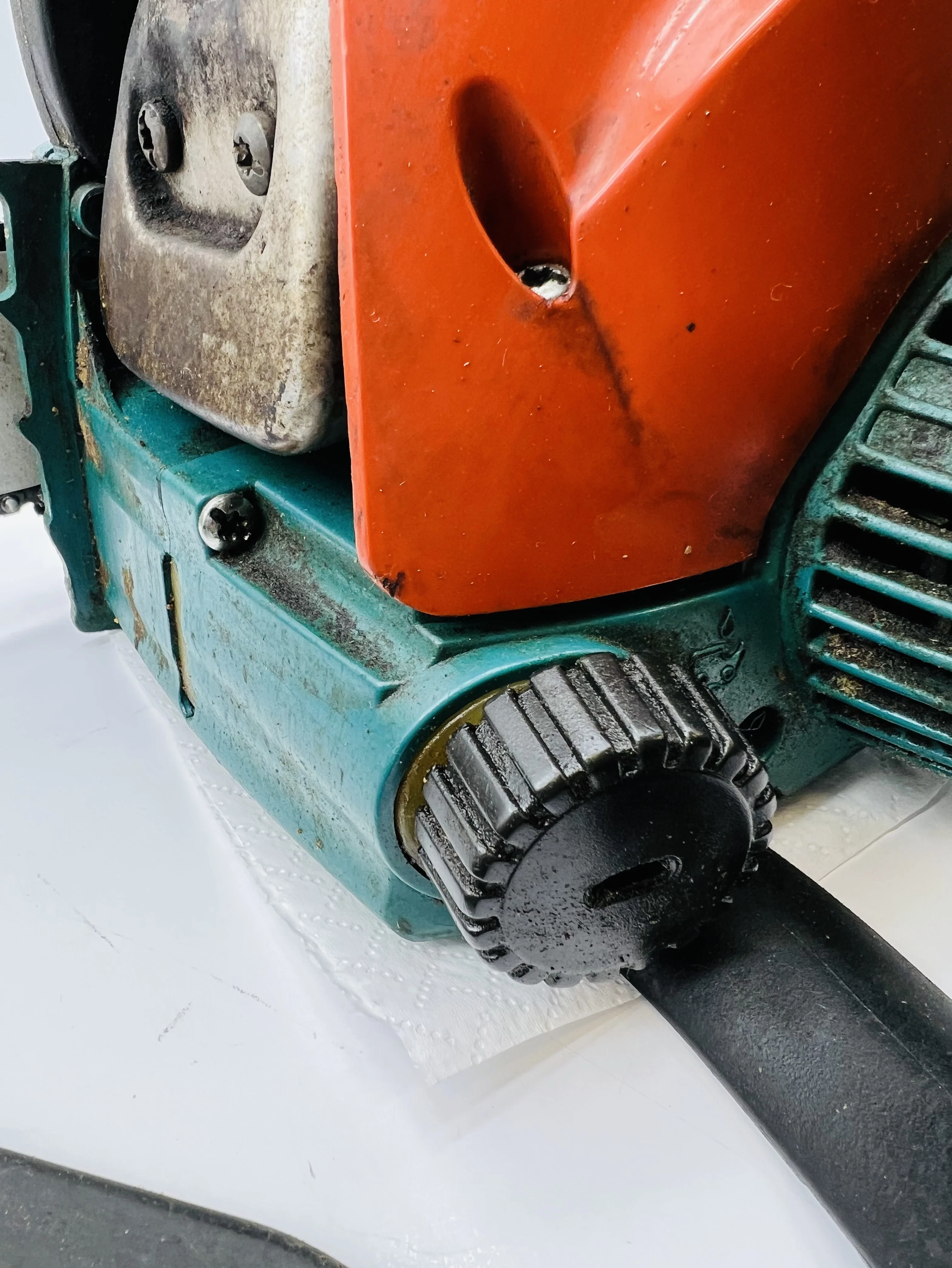 pilarka-pila-lancuchowa-makita-dcs34-marka-makita