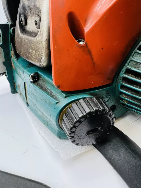 pilarka-pila-lancuchowa-makita-dcs34-marka-makita