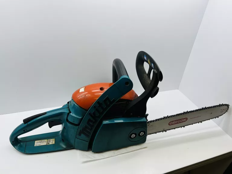 pilarka-pila-lancuchowa-makita-dcs34-zasilanie-spalinowe