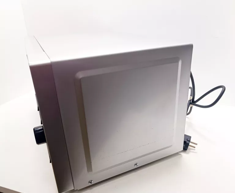 kuchenka-mikrofalowa-wolnostojaca-raven-ekm002-moc-mikrofal-700