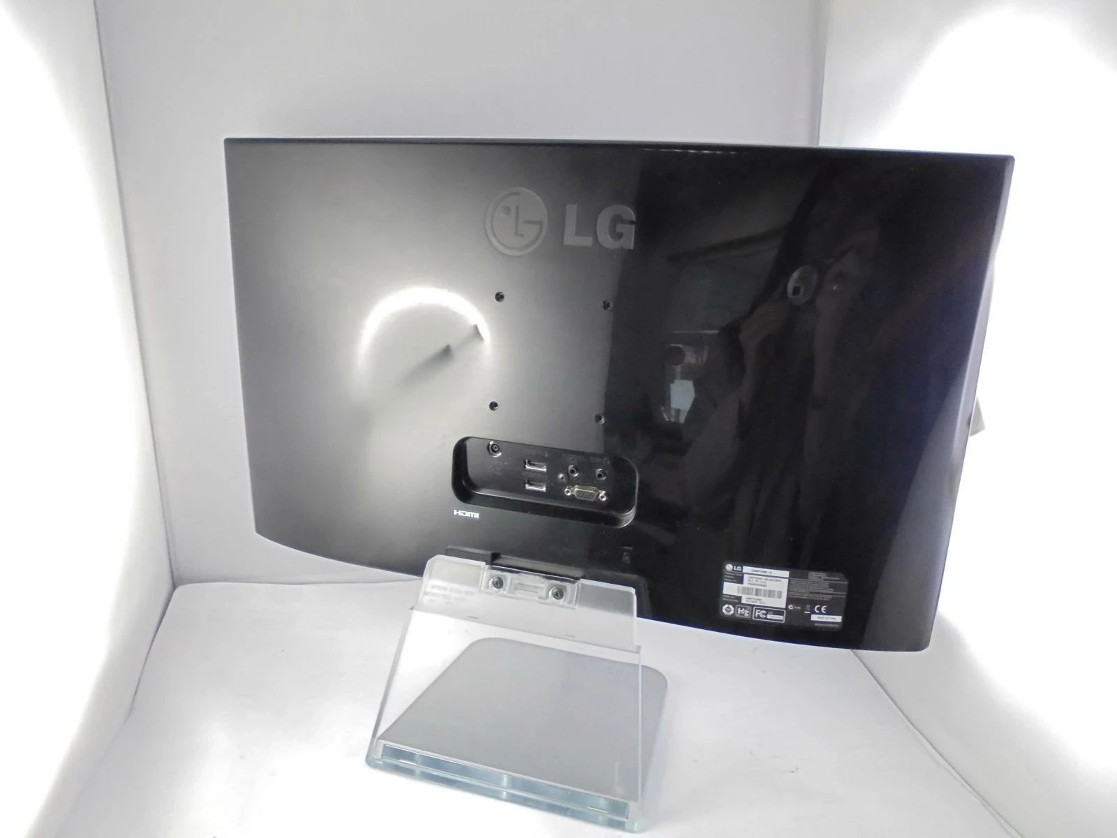 monitor-lg-24mp76hm-s-kable-stan-uzywany