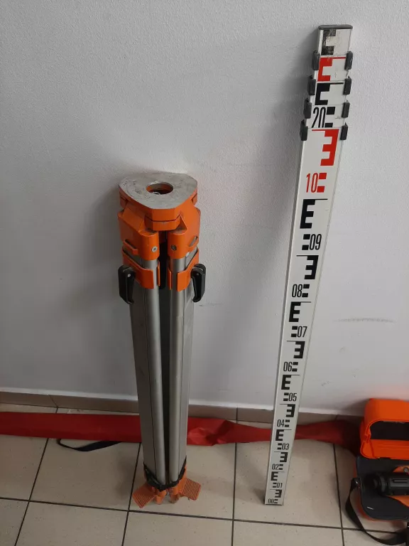 NIWELATOR OPTYCZNY NEDO E26 +STATYW +ŁATA
