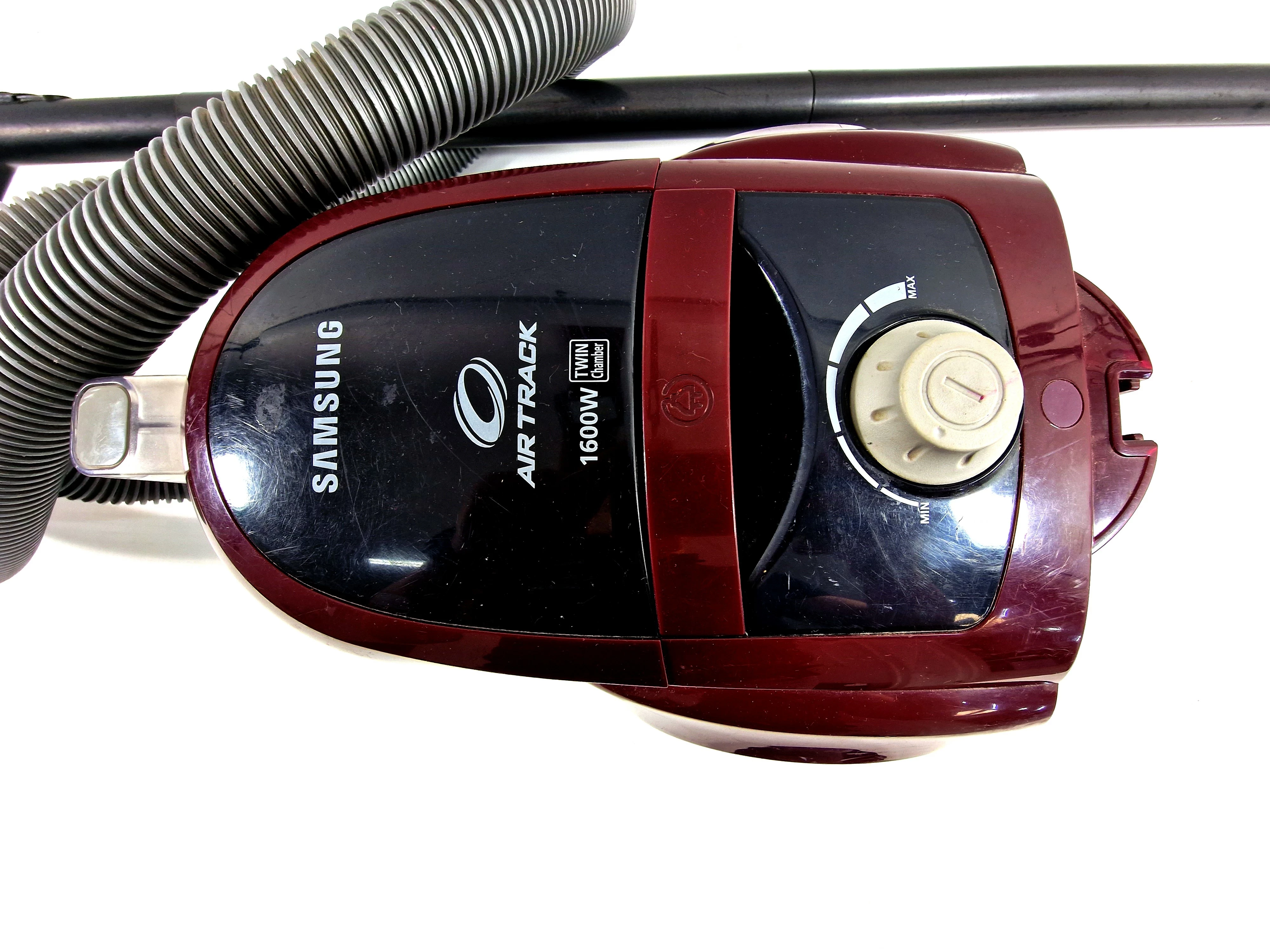 odkurzacz-bezworkowy-samsung-air-track-1600w-kolor-dominujacy-czerwony