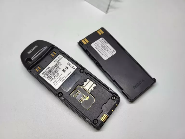 telefon-nokia-6310i-sprawna-przekatna-ekranu-1