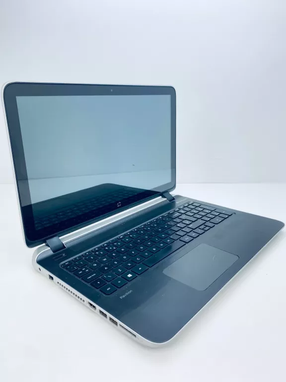 LAPTOP HP 15-P158NA AMD A10 8GB RAM 256GB SSD DOTYK