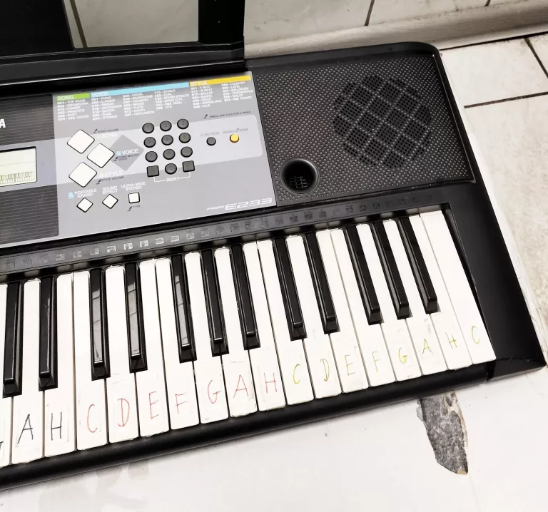 YAMAHA PSR E 233 KEYBOARD PUDEŁKO