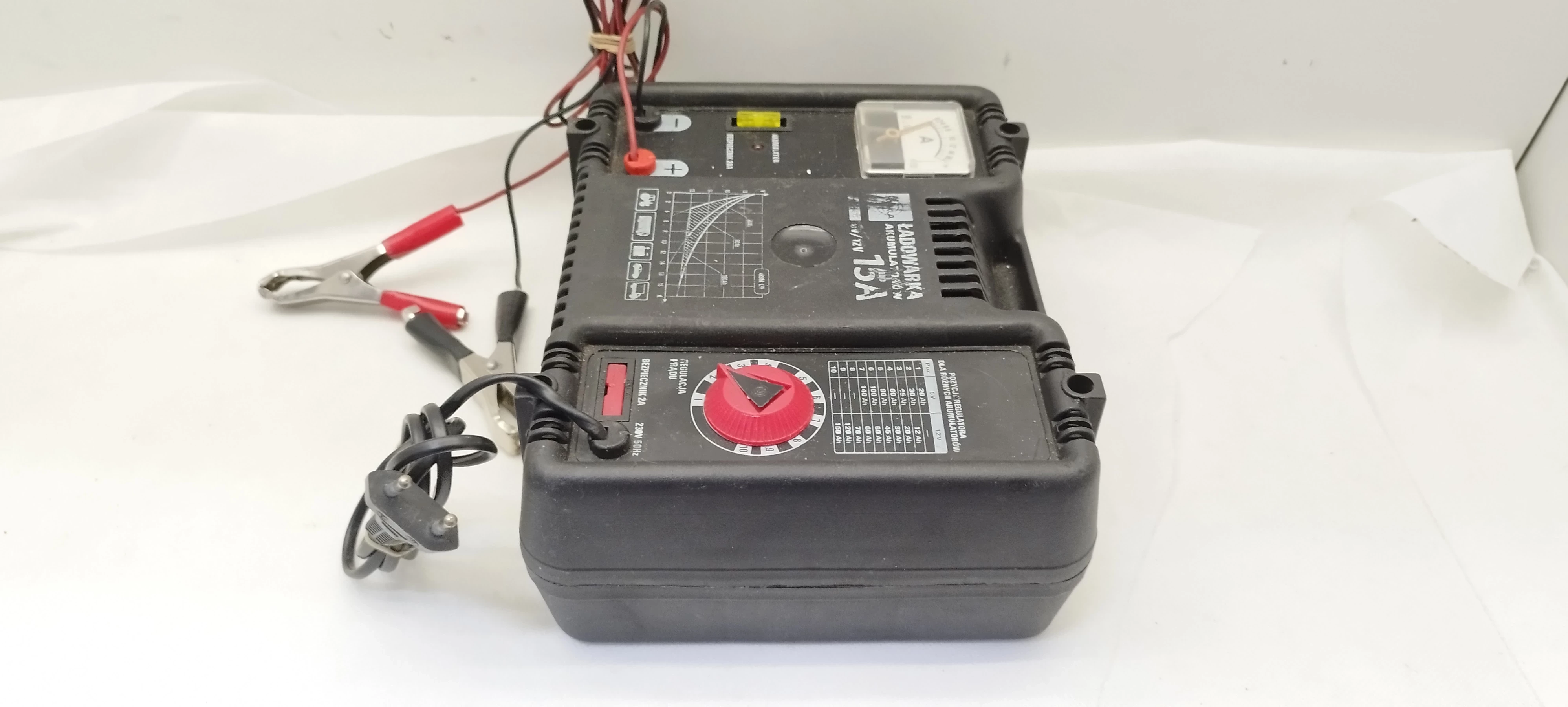 prostownik-kukla-6v12v-15a-ean-gtin-5903760240073