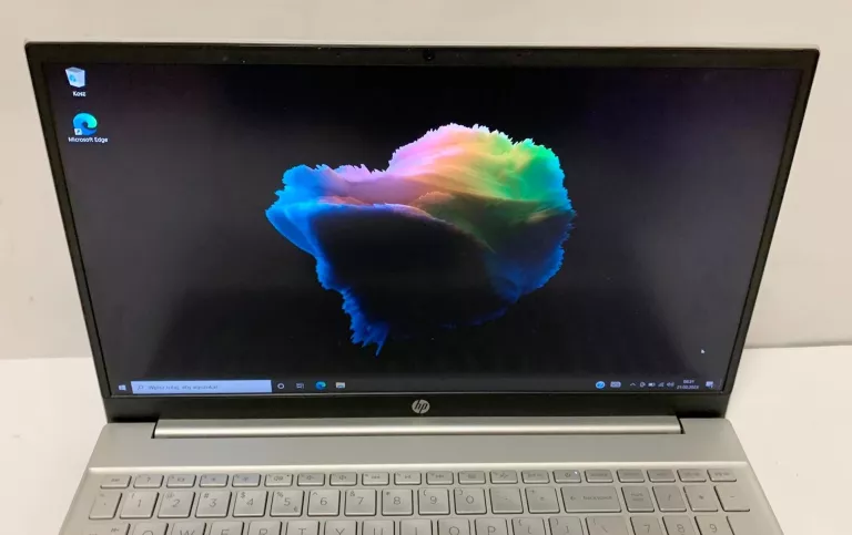 LAPTOP HP PAVILION 15-EH1000NW 8GB/256GB