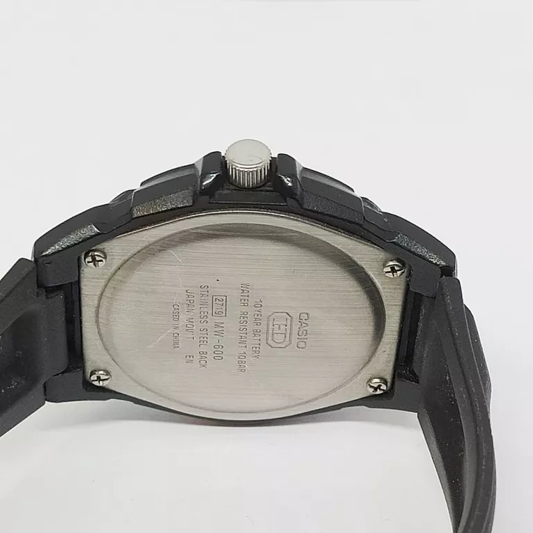 ZEGAREK CASIO MW-600