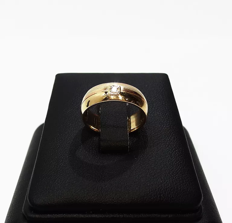 ZŁOTA OBRĄCZKA Z BRYLANTEM 5,48G 585